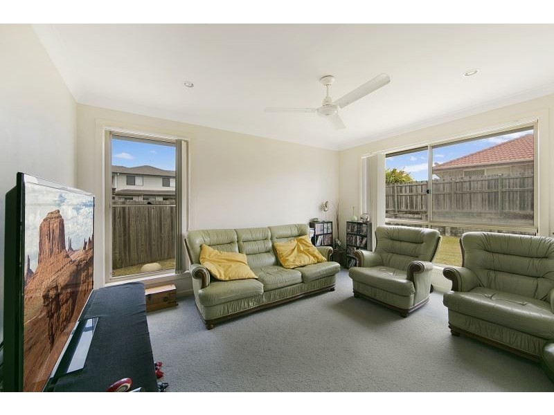 35 Park Esplanade, Coomera QLD 4209