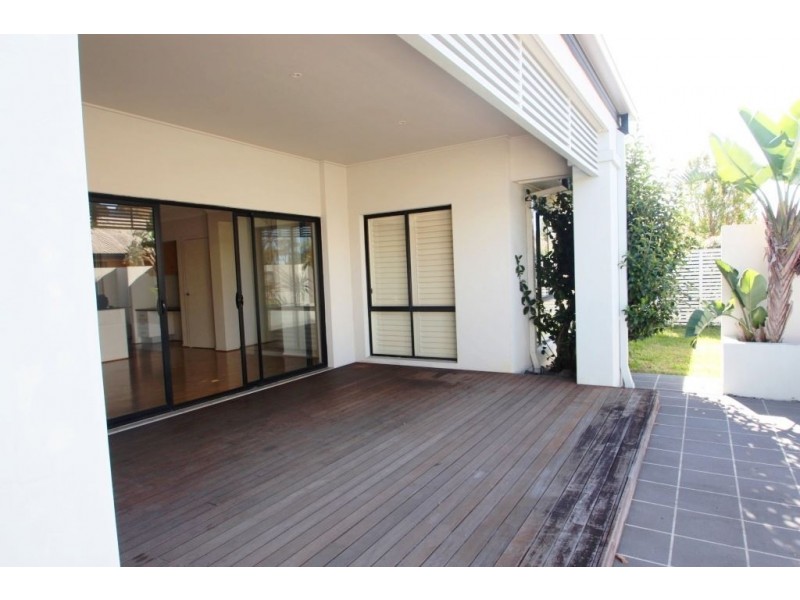 10 Thames Pl, Oxenford QLD 4210
