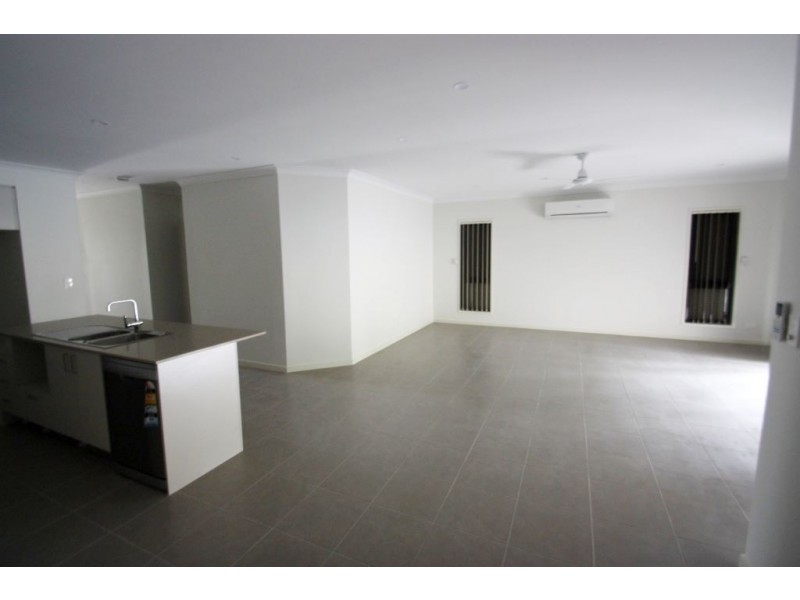 1/49 Willow Rise Drive, Waterford QLD 4133