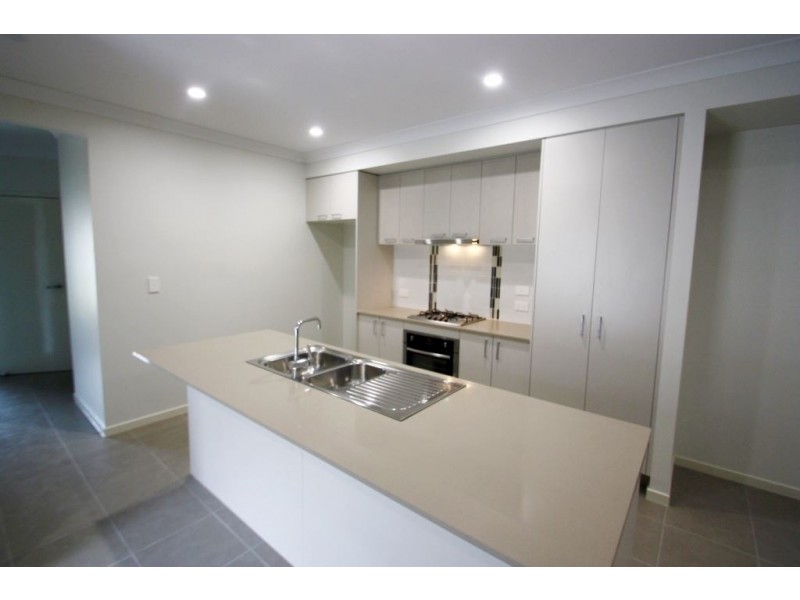 2/49 Willow Rise Drive, Waterford QLD 4133