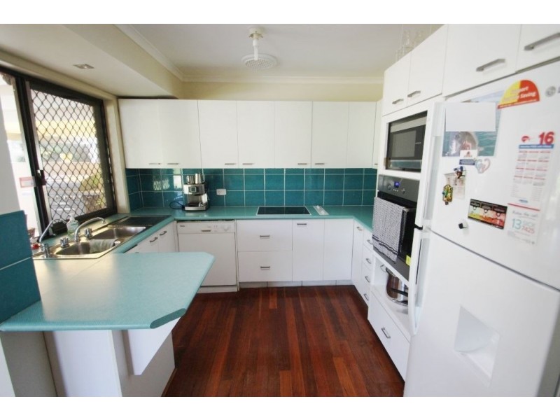 4 Mullewa crescent, Helensvale QLD 4212