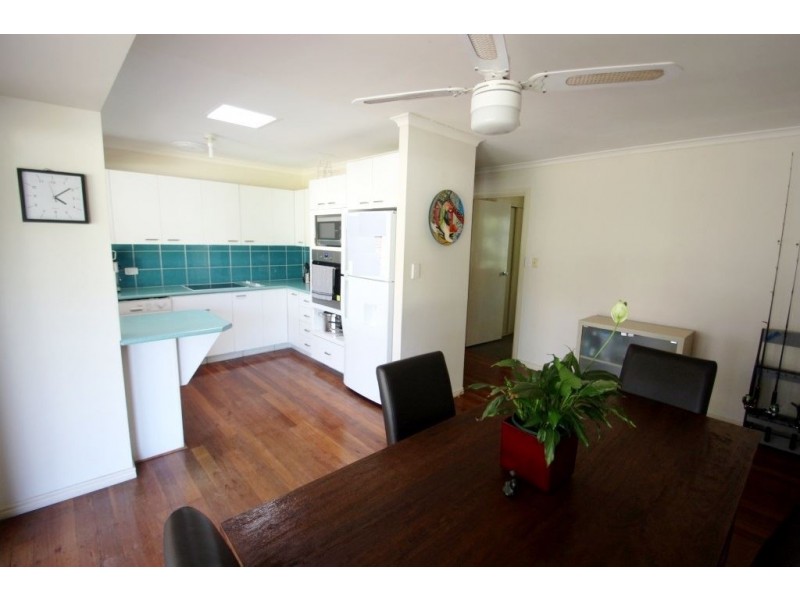 4 Mullewa crescent, Helensvale QLD 4212