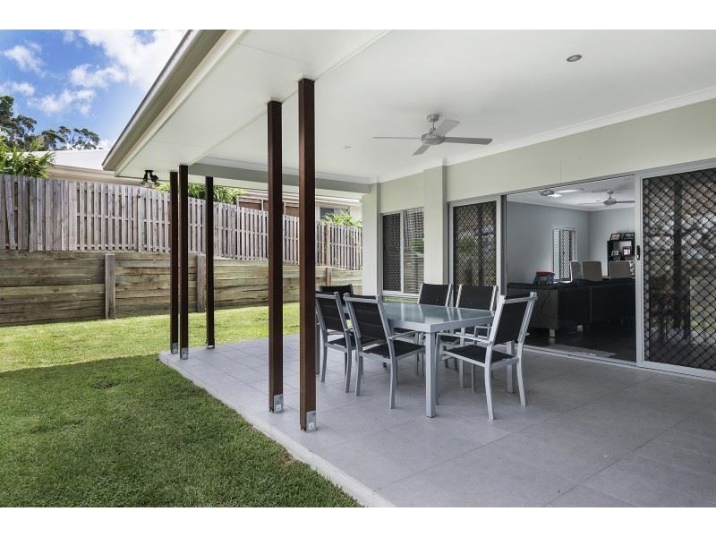 10 Greenview Drive, Upper Coomera QLD 4209