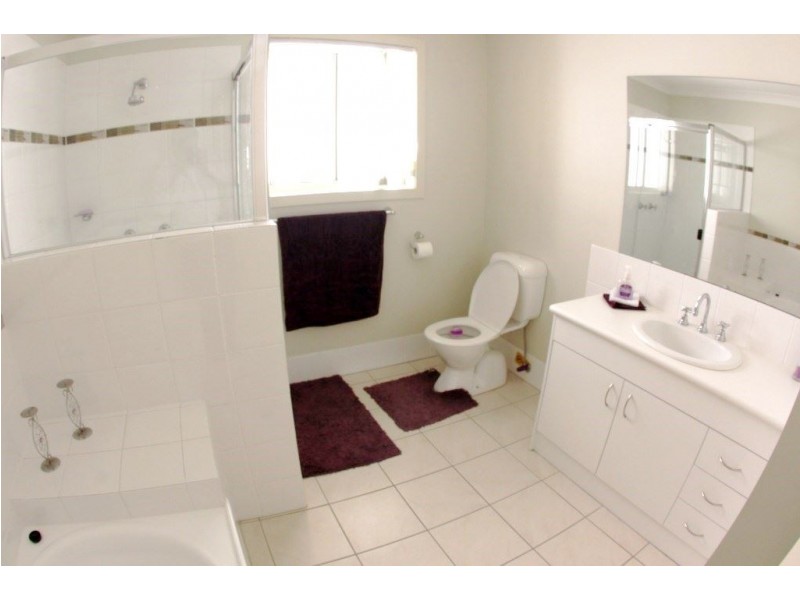 15 Silver Gull St, Coomera QLD 4209