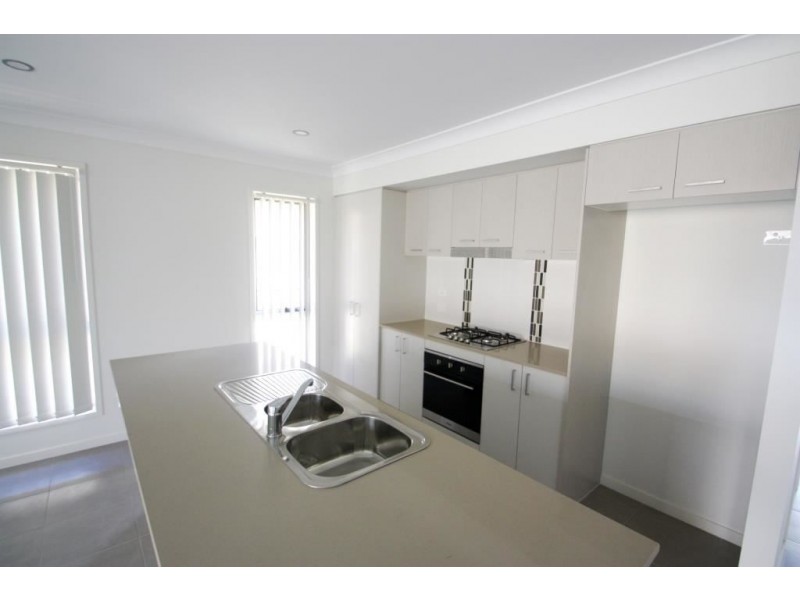 6 Pride Street, Willow Vale QLD 4209