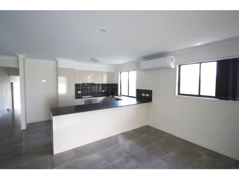 18 Troy Knight Drive, Pimpama QLD 4209