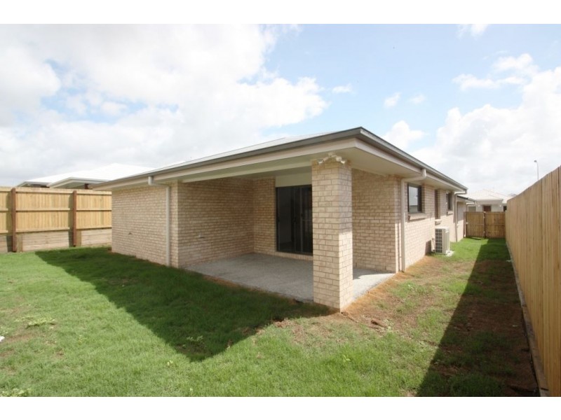 18 Troy Knight Drive, Pimpama QLD 4209