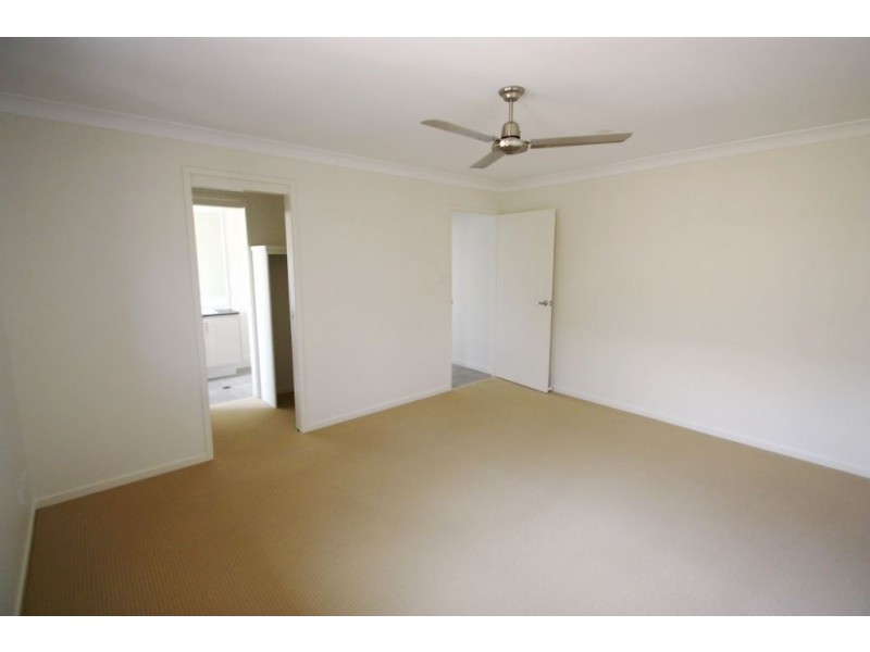 18 Troy Knight Drive, Pimpama QLD 4209