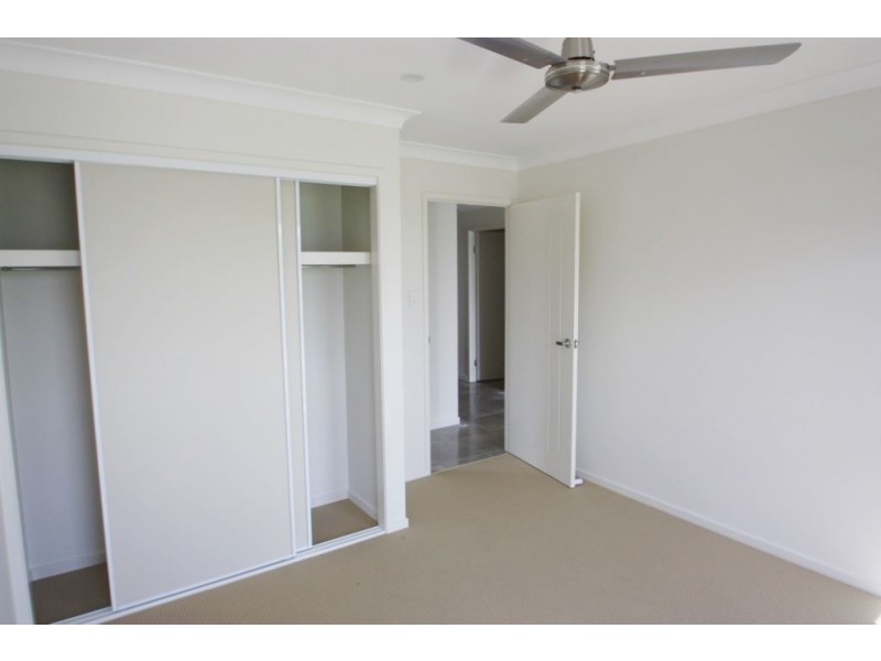 18 Troy Knight Drive, Pimpama QLD 4209