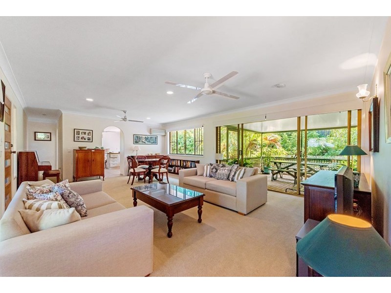 12 Ardlethan Court, Helensvale QLD 4212