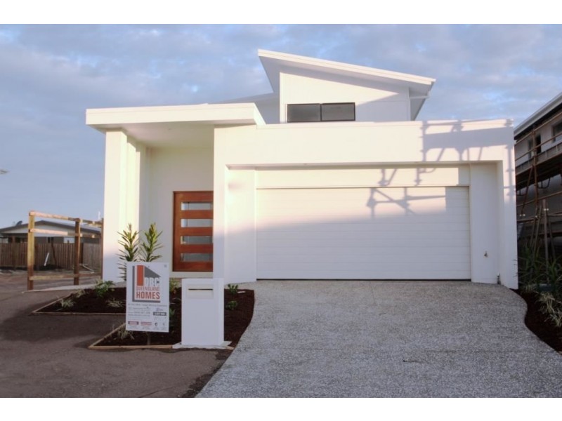 31 North Quay Circuit, Hope Island QLD 4212