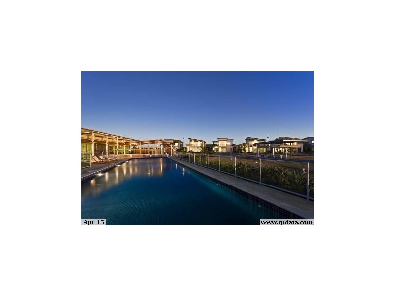 31 North Quay Circuit, Hope Island QLD 4212