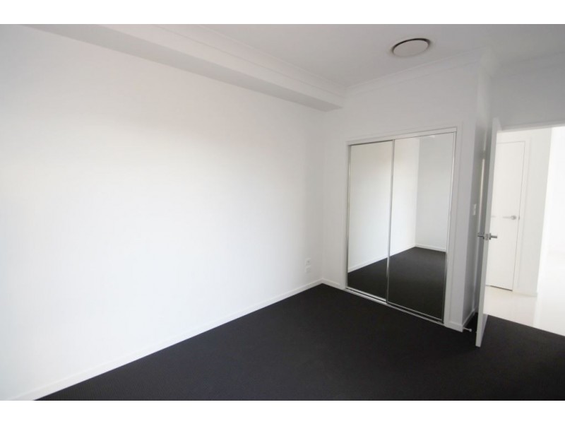 31 North Quay Circuit, Hope Island QLD 4212