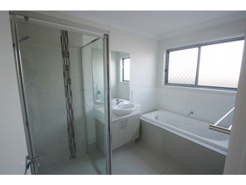 20 Prince George St, Holmview QLD 4207