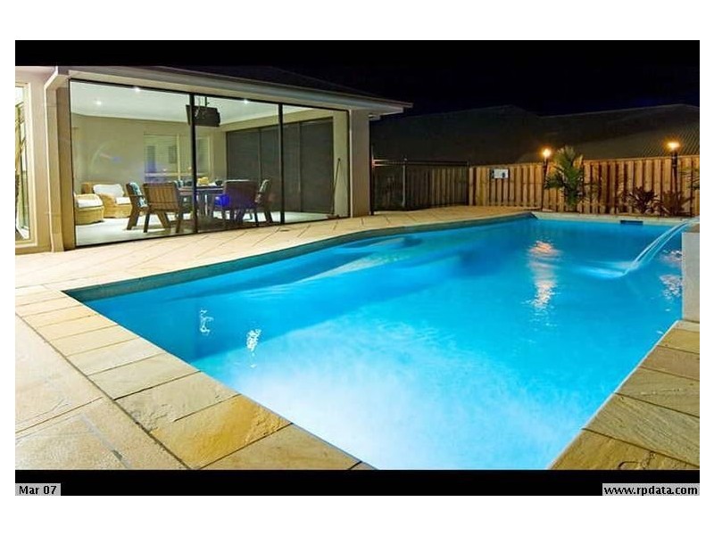 4 Slipstream Road, Coomera Waters QLD 4209