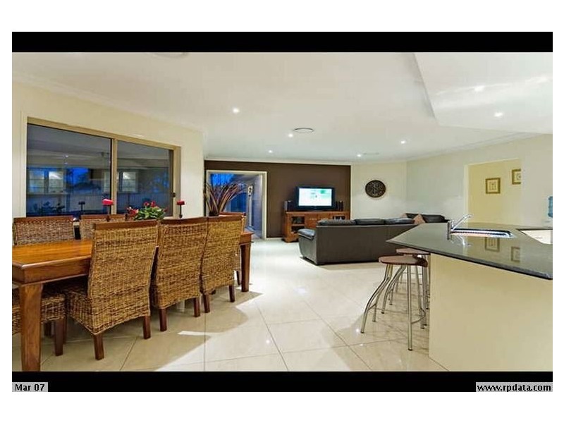 4 Slipstream Road, Coomera Waters QLD 4209