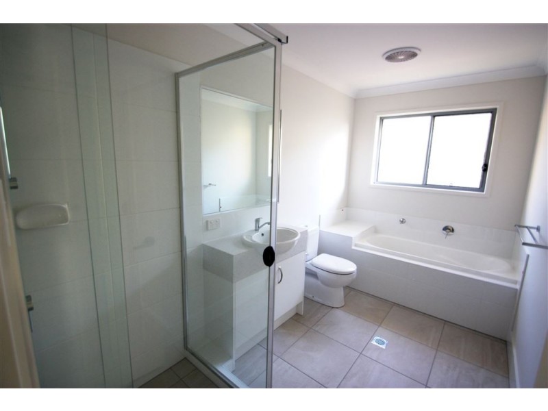 15 Cassidy Crescent, Pimpama QLD 4209
