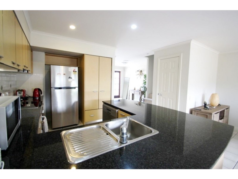 8846 Magnolia Dve E, Hope Island QLD 4212
