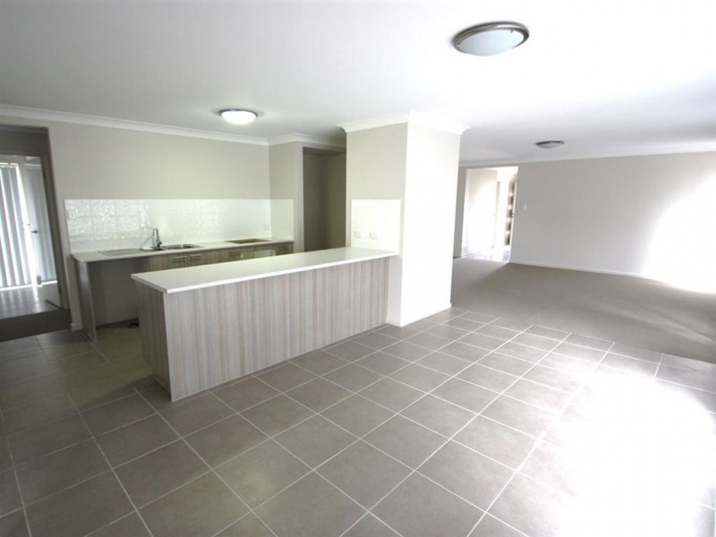 57 Mclachlan Circuit, Willow Vale QLD 4209