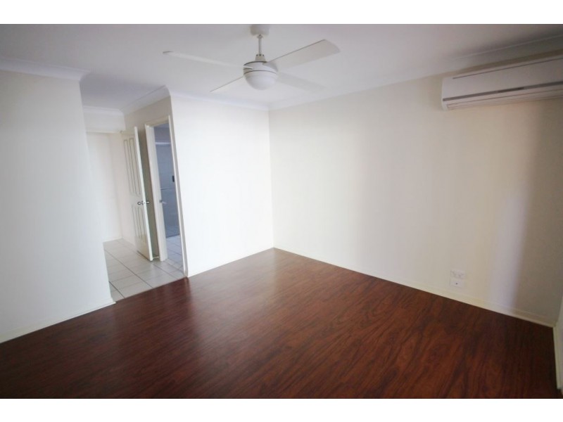 2/13 Fortune St, Coomera QLD 4209