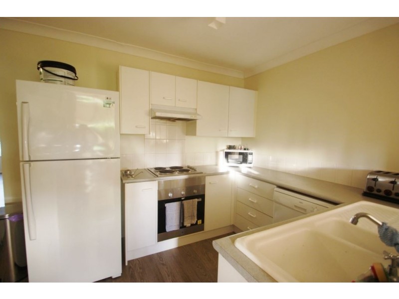 2/15 Yaun St, Coomera QLD 4209