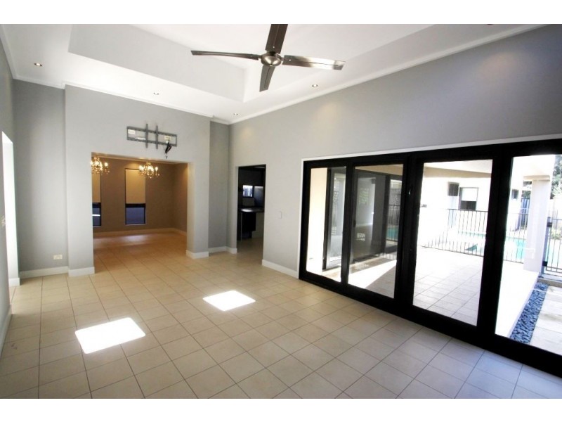 4 Ripple Court, Coomera Waters QLD 4209