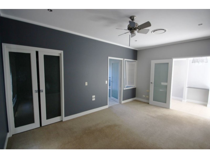 4 Ripple Court, Coomera Waters QLD 4209