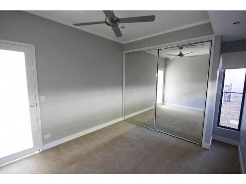 4 Ripple Court, Coomera Waters QLD 4209