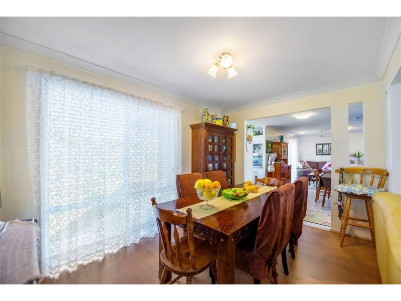 9 Cobb and Co, Oxenford QLD 4210