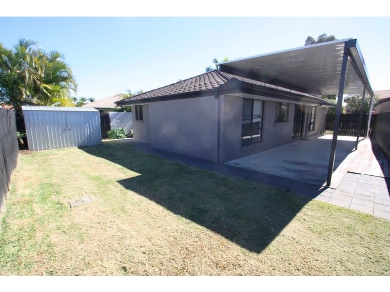 15 Hialeah Crescent, Helensvale QLD 4212