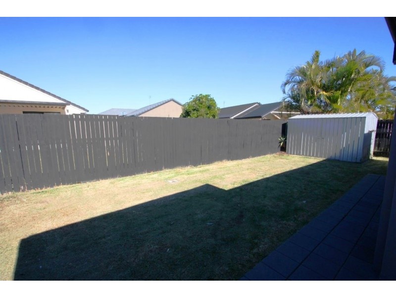 15 Hialeah Crescent, Helensvale QLD 4212