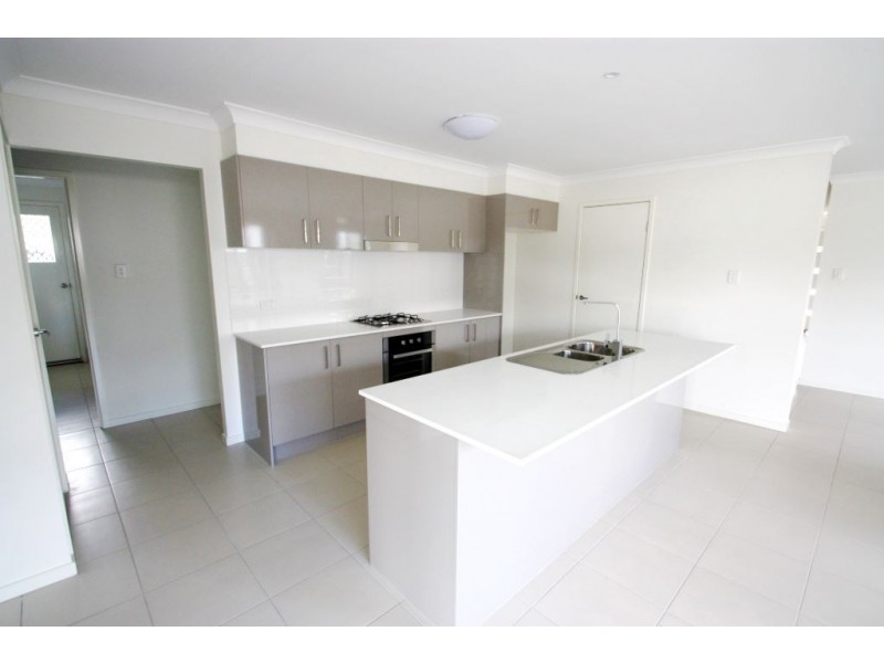 22 Taurus Circuit, Coomera QLD 4209