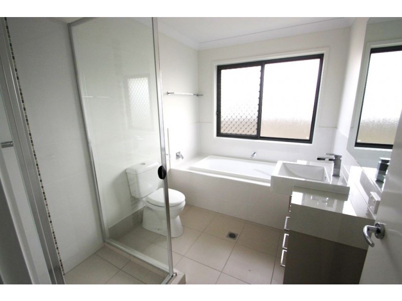 22 Taurus Circuit, Coomera QLD 4209