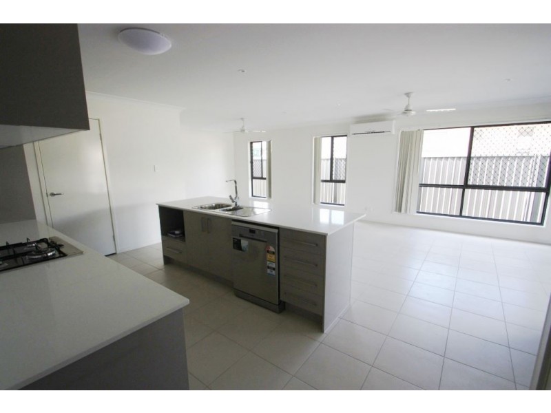 22 Taurus Circuit, Coomera QLD 4209
