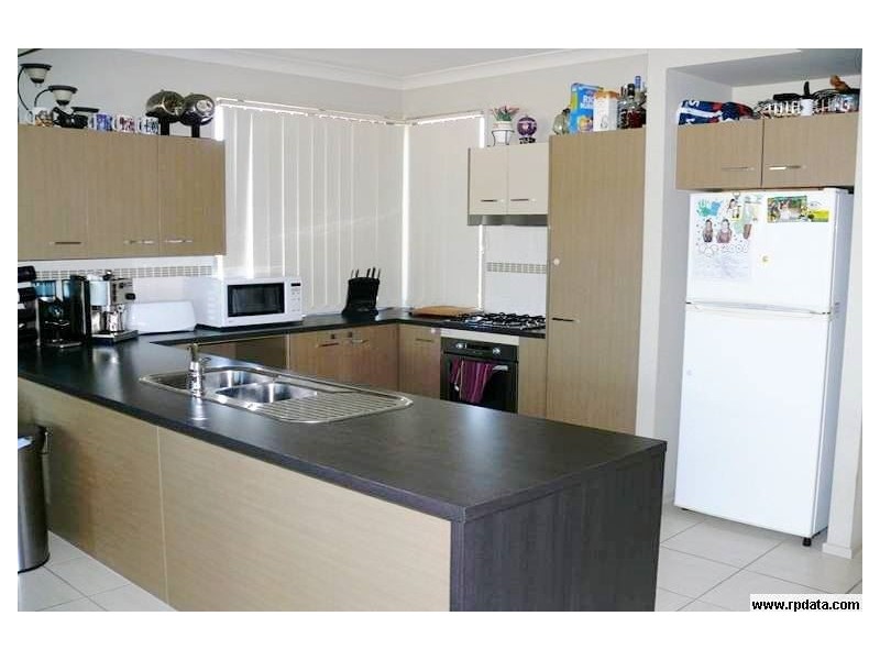 5 Cobb and Co, Oxenford QLD 4210