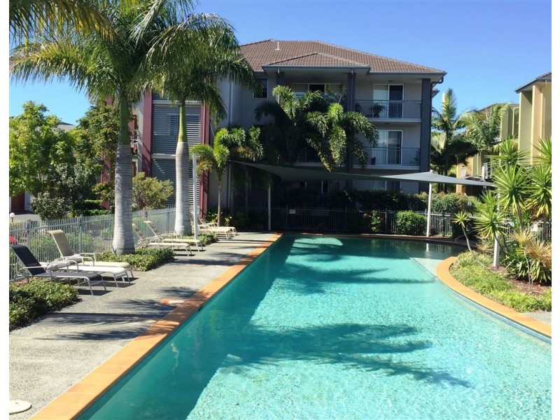 508 Clark St, Biggera Waters QLD 4216