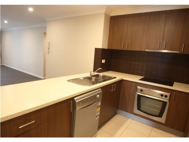 508 Clark St, Biggera Waters QLD 4216
