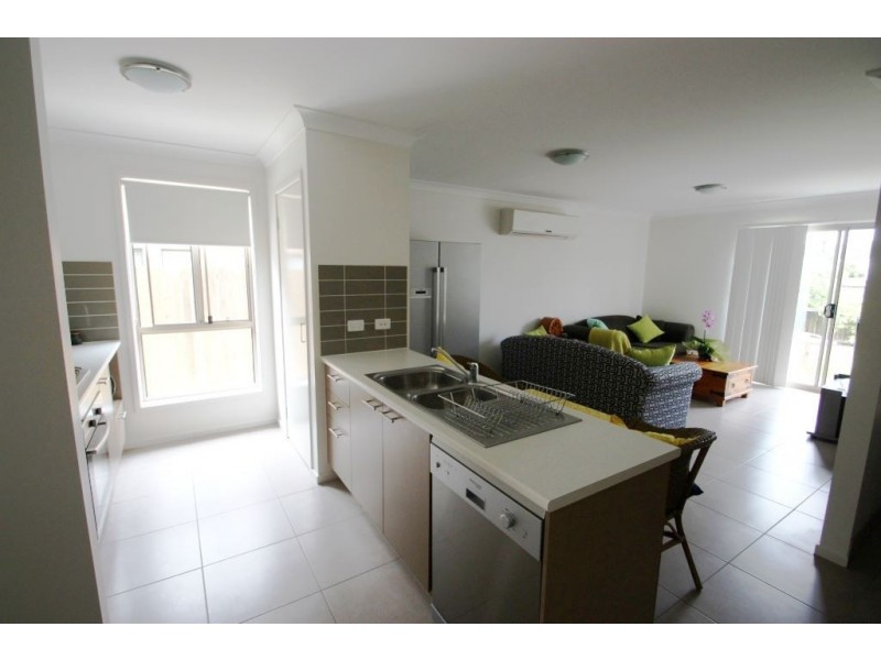 1/21 Lilly Pilly Drive, Coomera QLD 4209