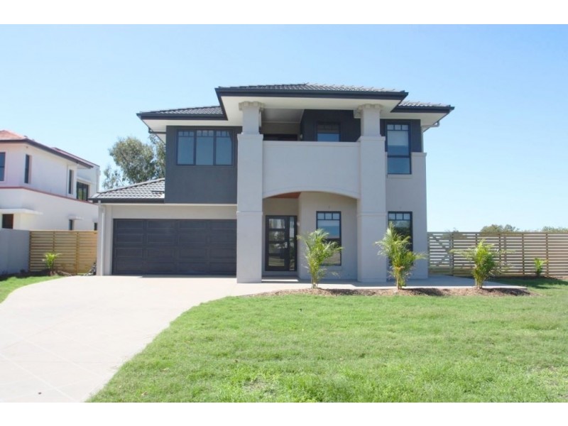 36 Serenity Boulevard, Helensvale QLD 4212