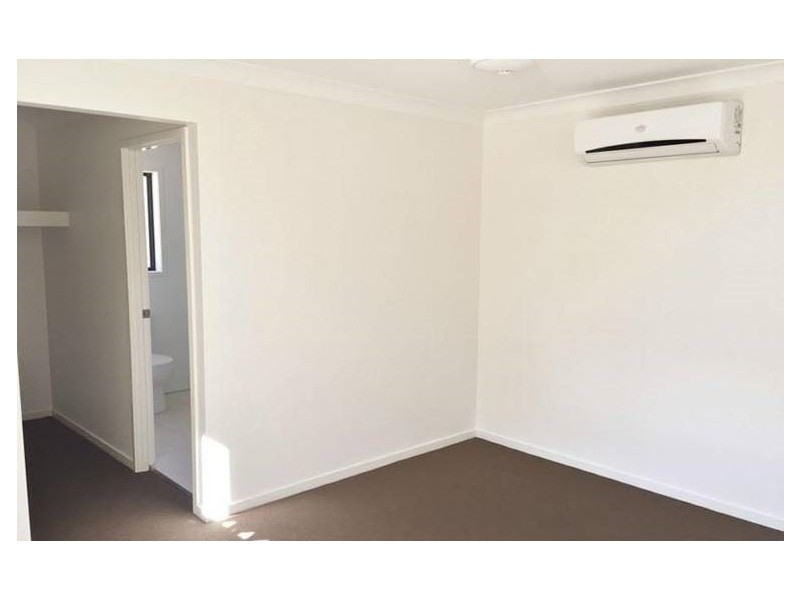 11 Palmerston Place (off Learning Street), Coomera QLD 4209