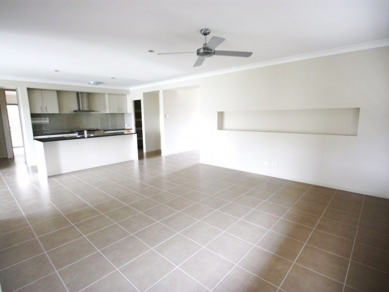 8 Marrinup Street, Upper Coomera QLD 4209