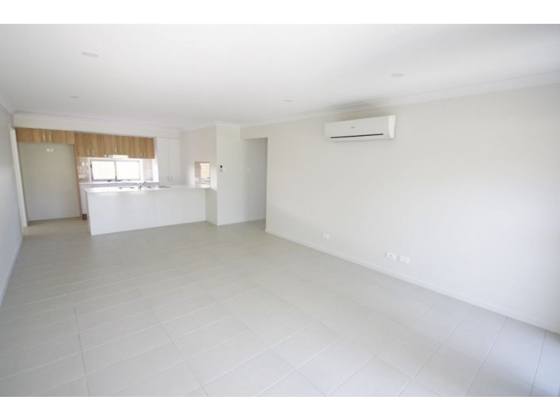 2/1 Hunter Street, Ormeau Hills QLD 4208