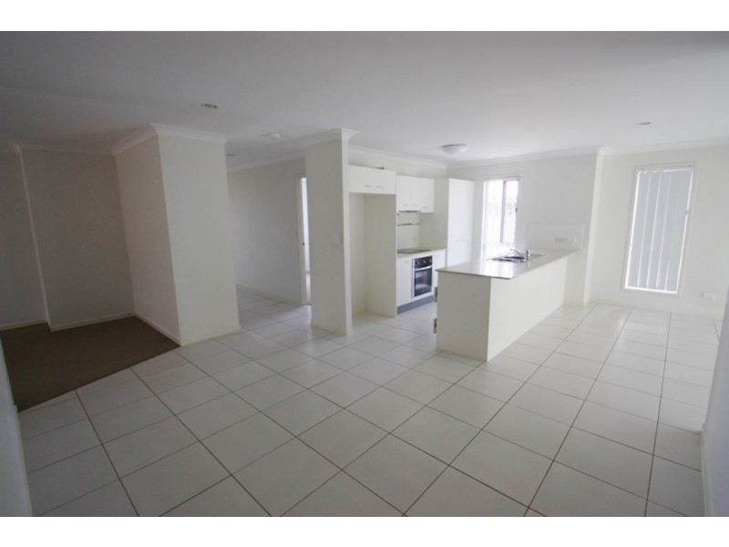 8 Elise ave, Coomera QLD 4209