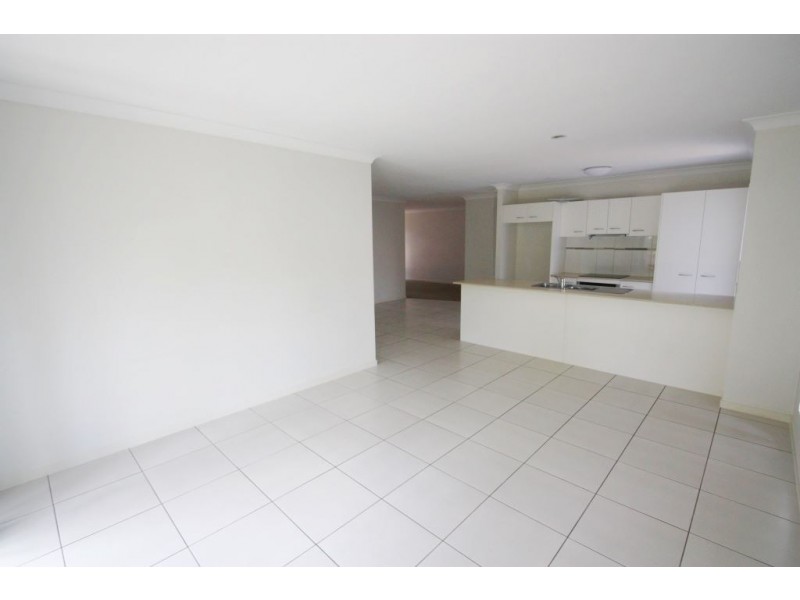 8 Elise ave, Coomera QLD 4209