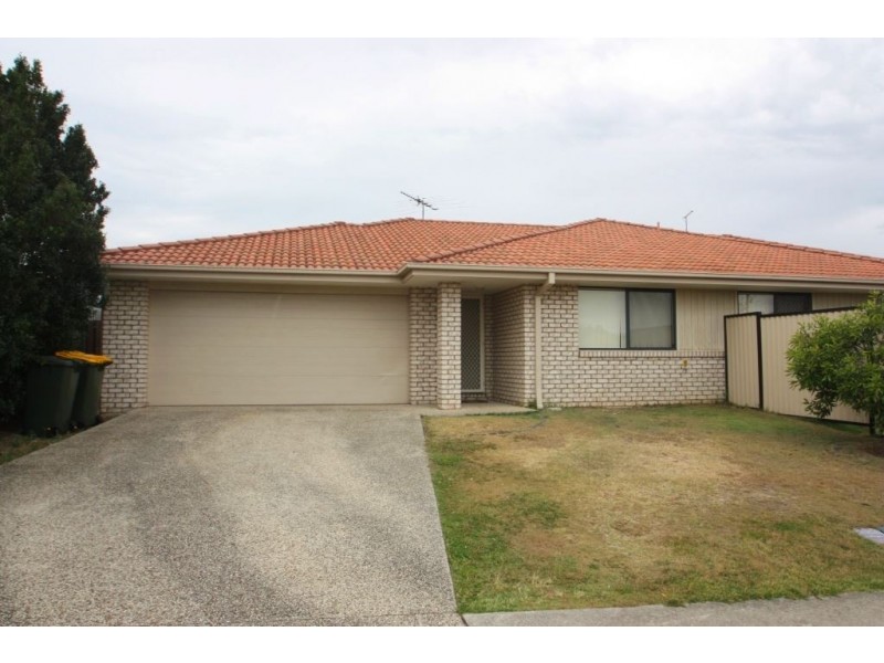 2/13 Bella Blvd, Pimpama QLD 4209