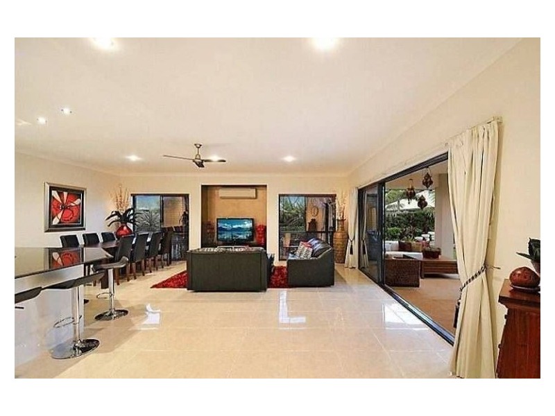 10 Kingtide Lane, Coomera Waters QLD 4209