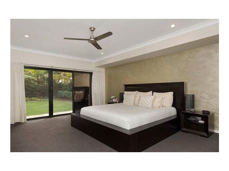 10 Kingtide Lane, Coomera Waters QLD 4209