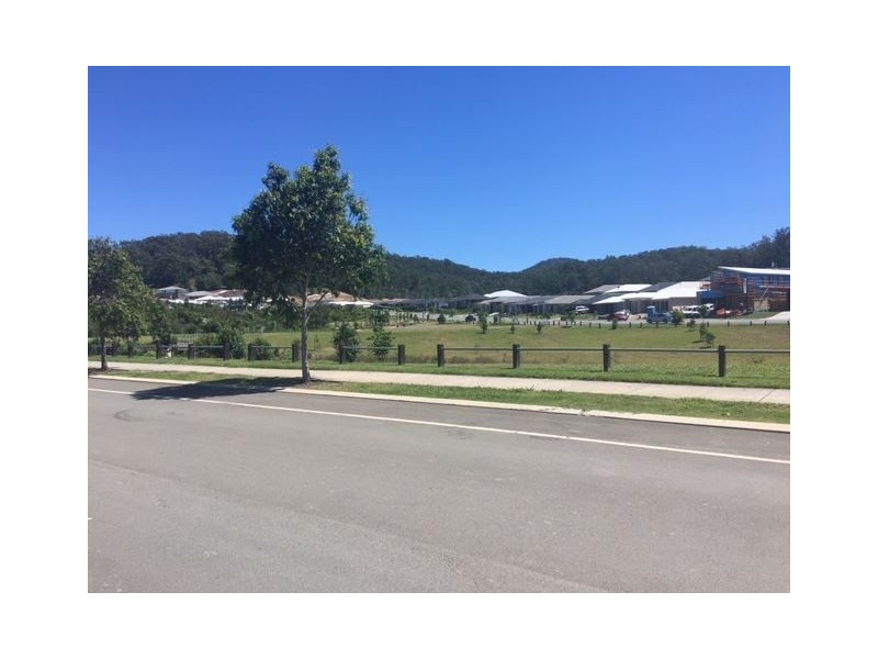 229 Riverstone Crossing, Maudsland QLD 4210