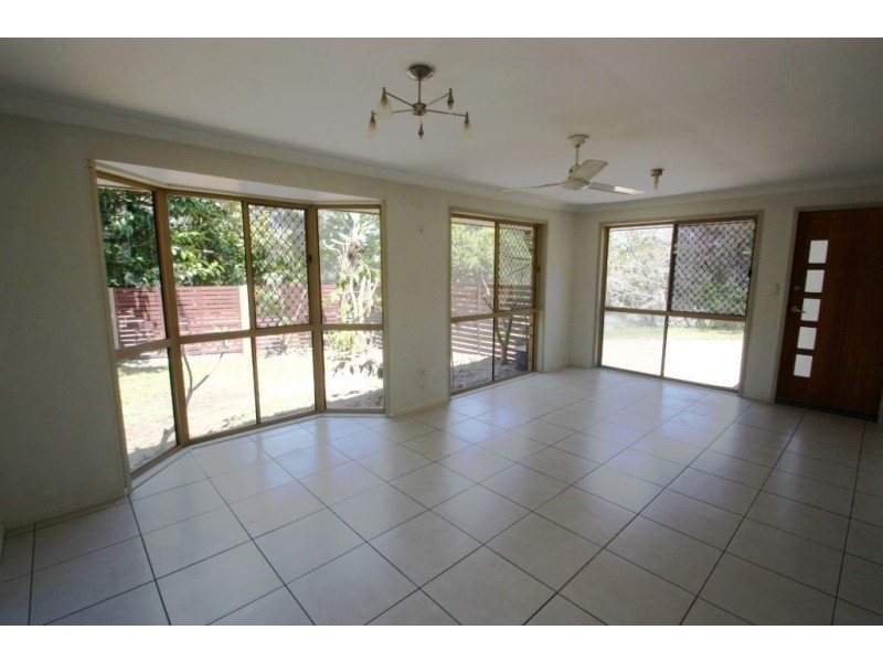 2/13 Napper Road, Arundel QLD 4214