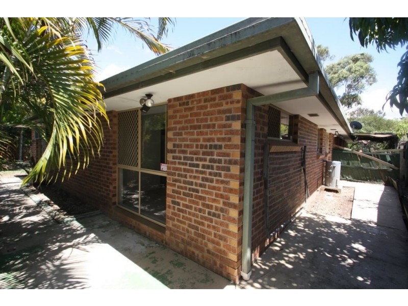 2/13 Napper Road, Arundel QLD 4214